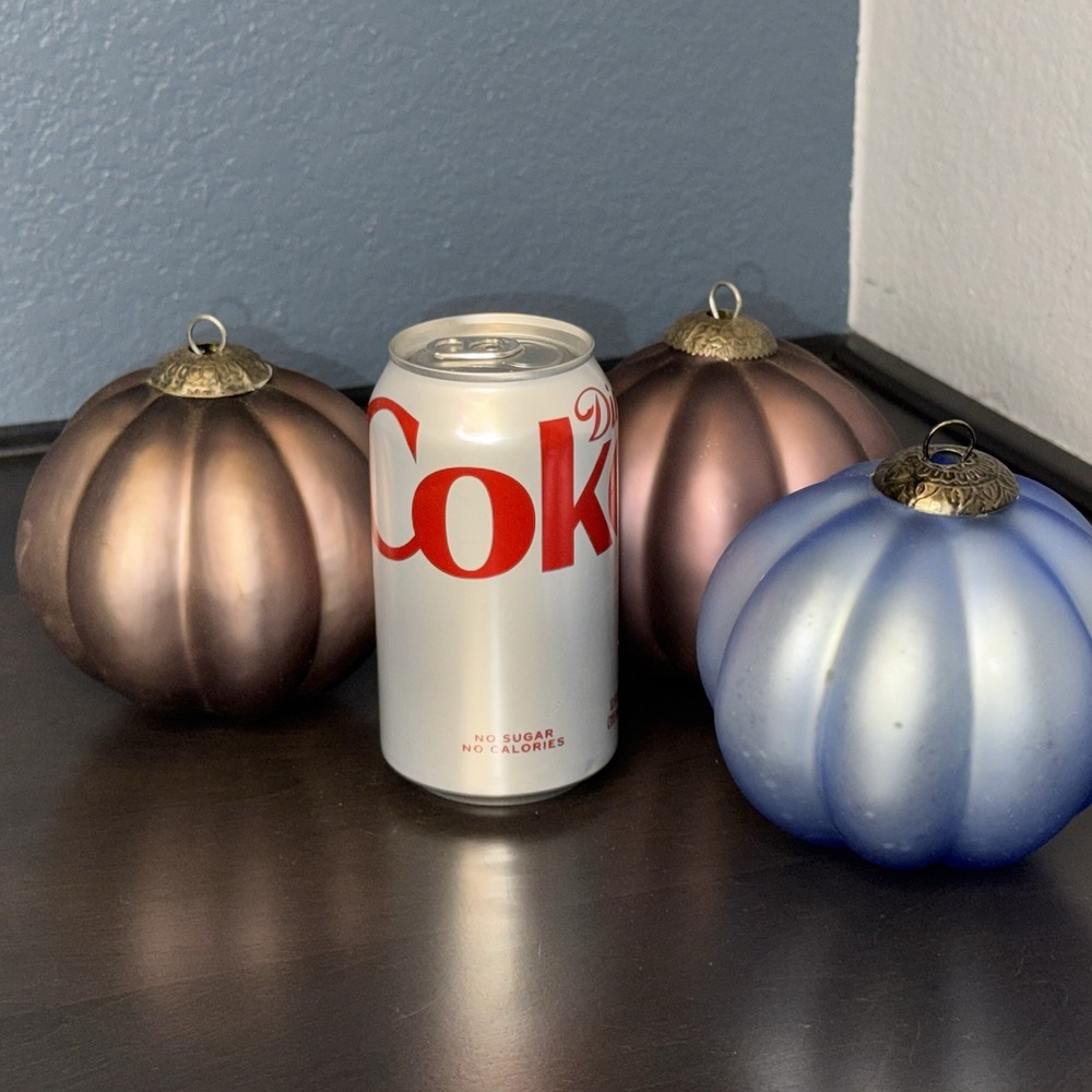 Lot 3 Vtg large Glass Christmas‎ Ornaments Ribbed Pumpkin Shape rose & Blue - Picture 14 of 16